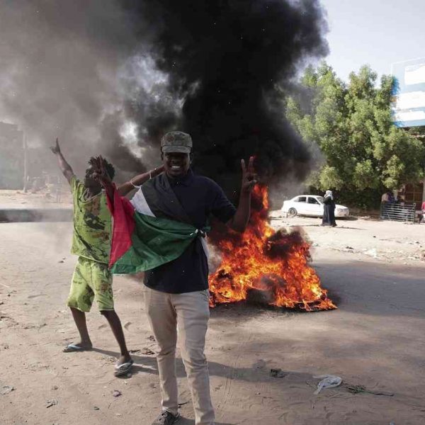 ‘Desperate’ Sudanese stage the third day of protests against president