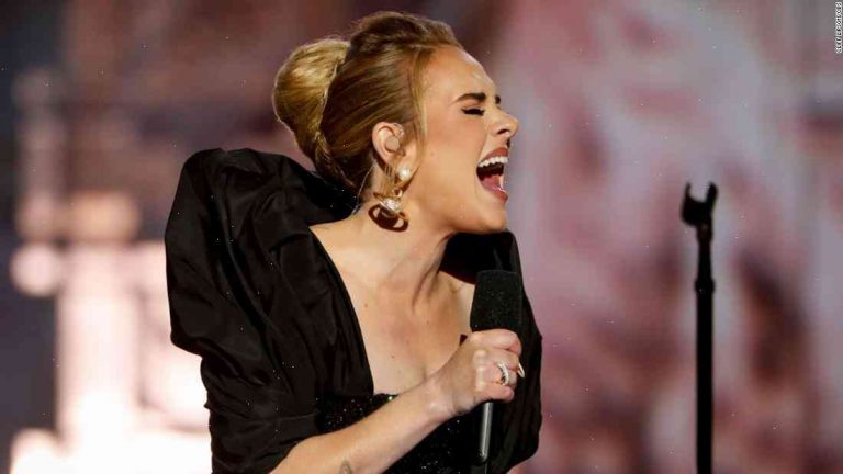 Adele is returning to Las Vegas for a second consecutive year